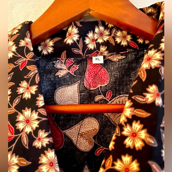 Women’s blouse with hearts - Picture 4 of 7